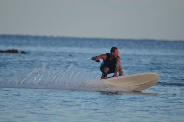 Cozumel: E-Surf Lessons With a Professional Instructor - Discounts and Offers