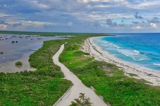 Cozumel Jeep Escape: Punta Sur Park, Jade Cavern & Snorkel - Transportation & Group Size