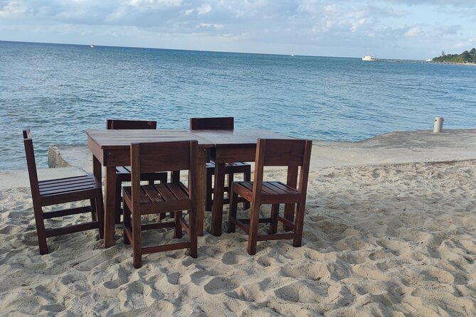 Cozumel Mayan Ruins and Beach: Private Tour - Casitas Beach Monuments