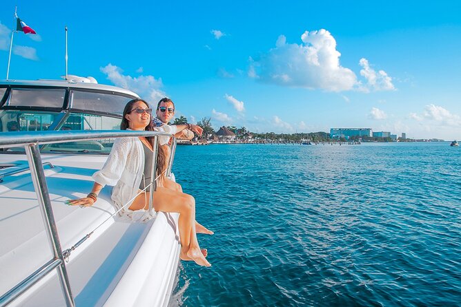 Cozumel Private Yacht and Snorkel With Lunch and Open Bar Onboard - Exclusive Private Tour/Activity