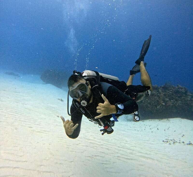 Cozumel Scuba Diving: 2 Tanks in the National Park for certified divers - The Experience for Different Types of Travelers