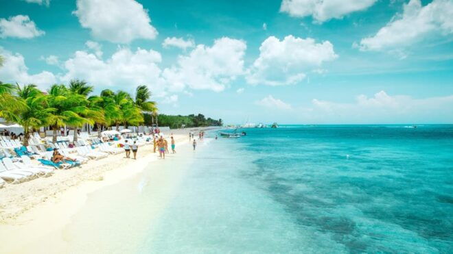 Cozumel: Transparent Boat Tour - Participant Restrictions and Safety