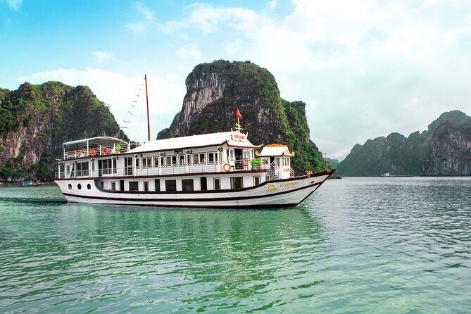 Cozy Bay Classic Cruise 2D1N from Hanoi by Expressway Transfer - Day 1: From Hanoi to the Heart of Halong Bay