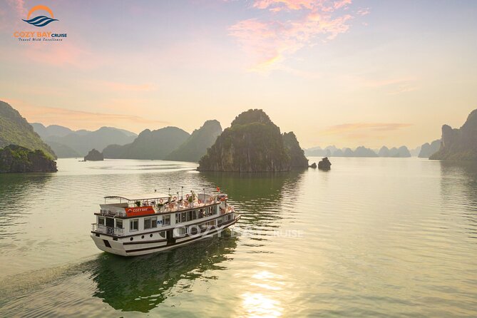 Cozy Bay Classic Cruise 2D1N,Kayak,Swim,Titop,Cave,By Expressway - The Sum Up