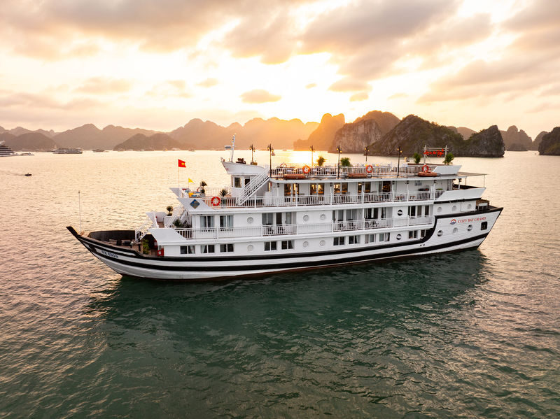 Cozy Bay Grand 2D1N Cruise: Ha Long Bay, Sung Sot, Ti Top - At a glance