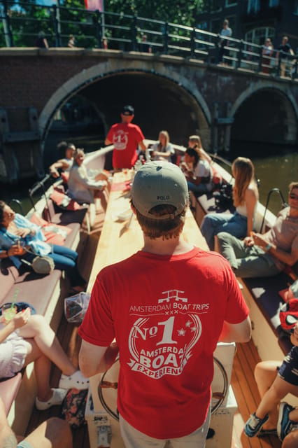 Cozy & Fun Guided Boat Tour - Amenities and Inclusions