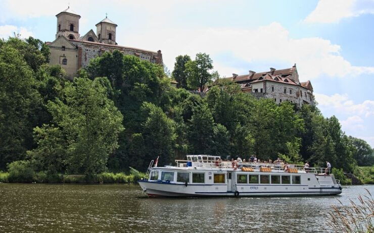 Cracow: 4-hours Sightseeing Cruise to Tyniec - Ticket Details