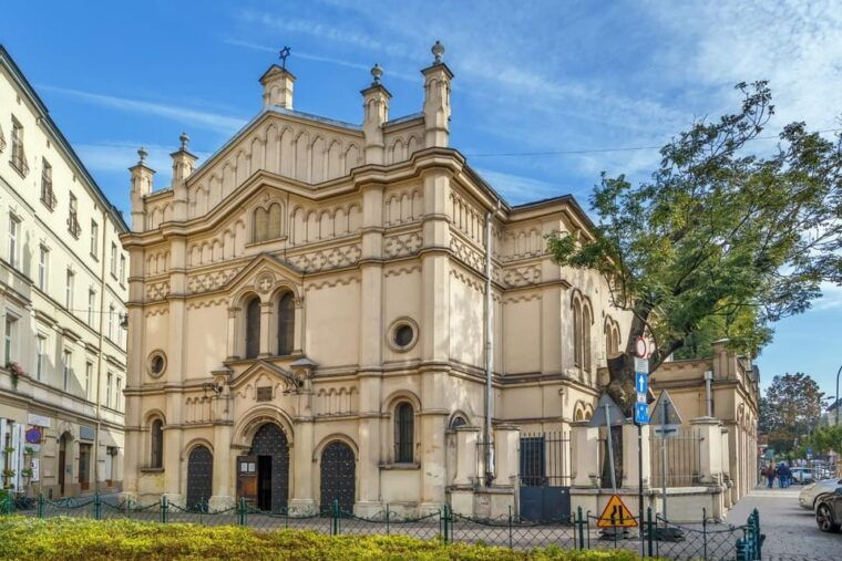 Cracow: Kazimierz Jewish Quarter Walking Tour - Insights from Visitors