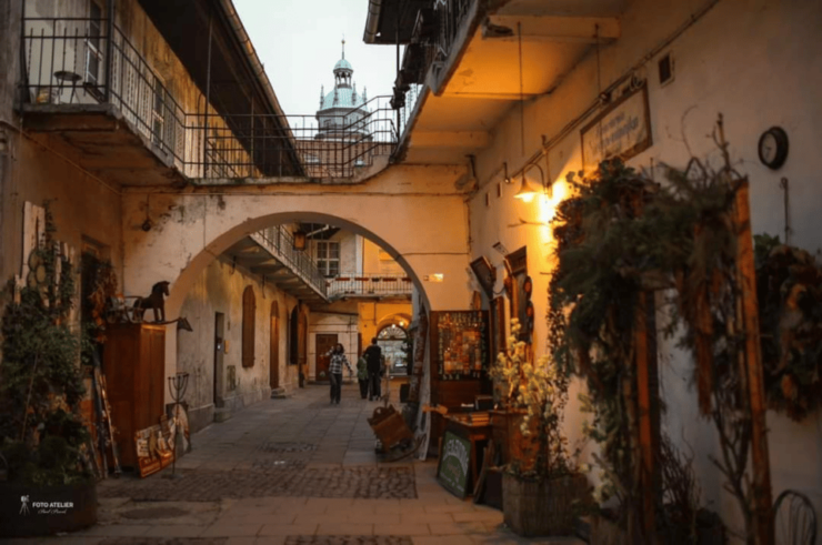 Cracow: Tour of the History of the Jews of Kazimierz. Italian - Historical Context of Kazimierz