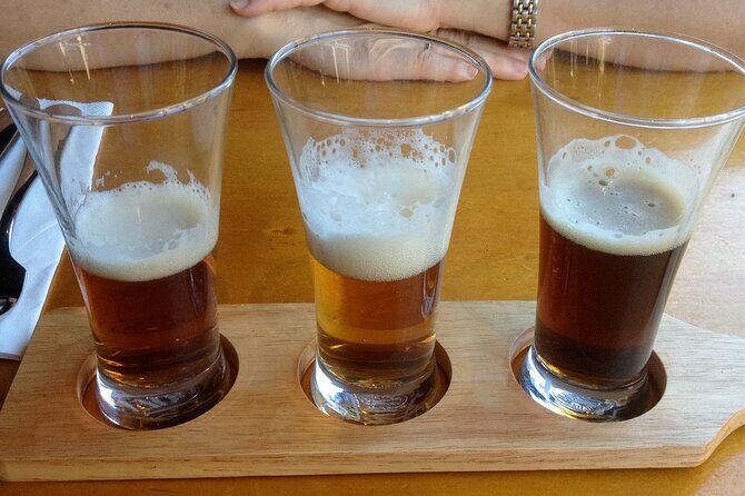 Craft beers & car museum - Half Day Tour incl beverage samples - The Sum Up