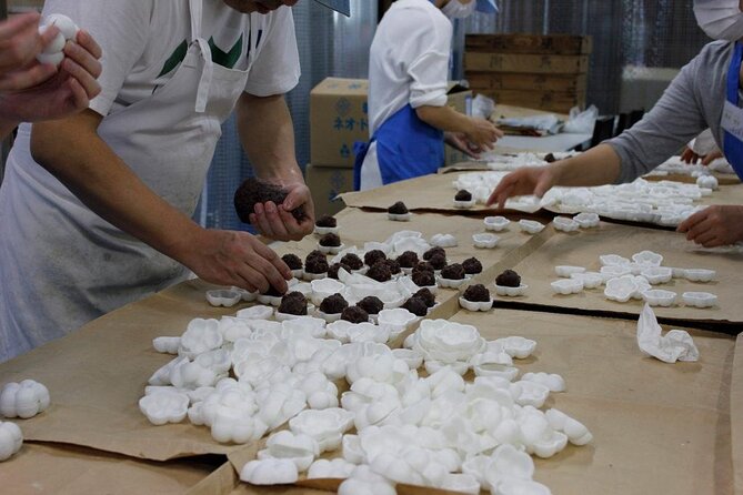 Craft Personalized Fortune Sweets At A Renowned Shop - Activity Details