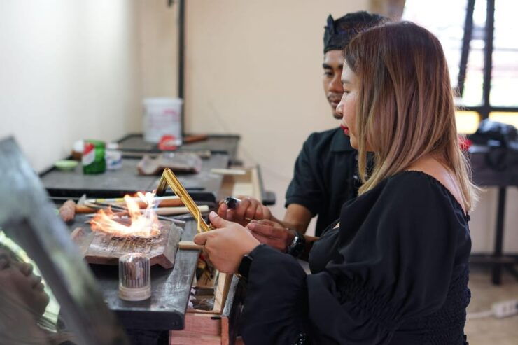 Craft Unique Silver Jewelry in Celuk With 15 Grams Silver - Pricing and Reservations
