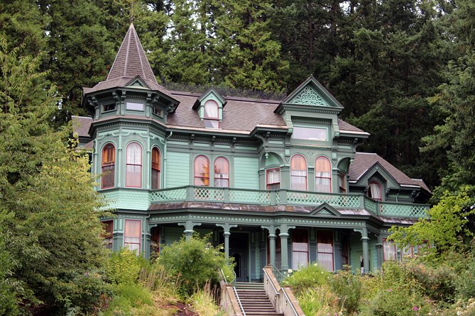Crater Lake 3-Day Tour From Portland - Overnight Stays and Accommodations
