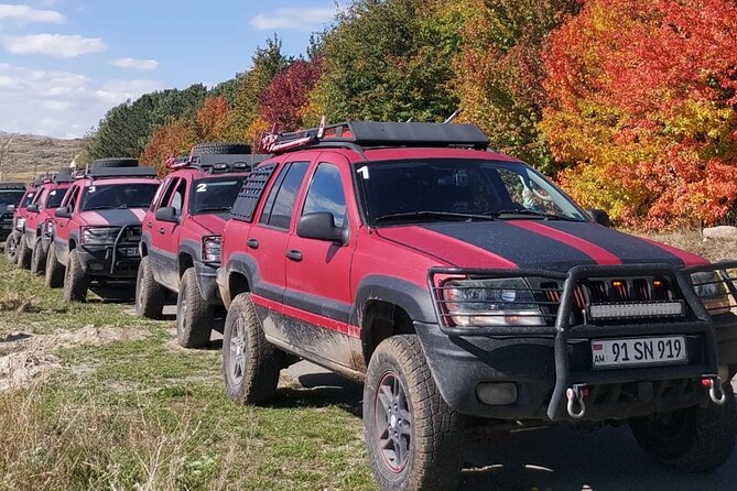 Crazy Off-Road Trip: Smbataberd Fortress, Zorats Temple, Horbategh Geyser - Horbategh Geyser Experience