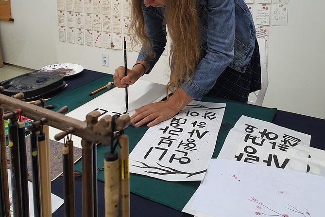 Create a Korean Calligraphy Scroll in Insadong Seoul - The Sum Up