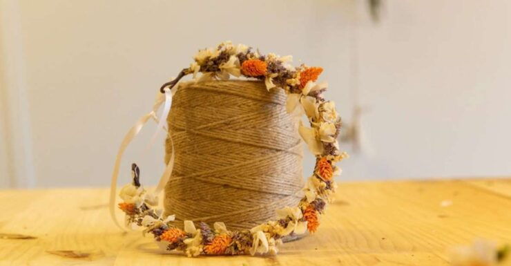 Create Dried Flower Crown Workshop In Paris, France - Booking Information