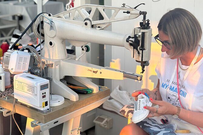 Create the sneaker of your dreams in Forte Dei Marmi - Who will love this experience?