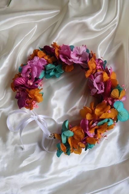 Create Your Dried Flower Wreath, Workshop In Paris - Instructor Profile