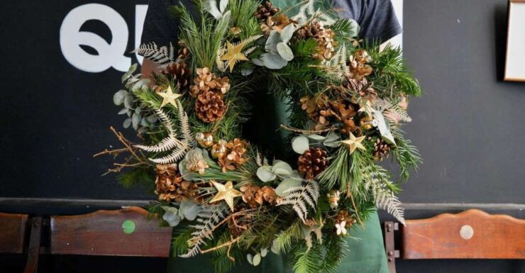 Create Your Dried Flower Wreath Workshop In Paris - Workshop Duration and Setting