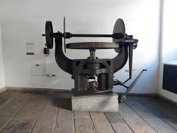 Create Your Own Colombian Emerald Ring - Overview and Experience