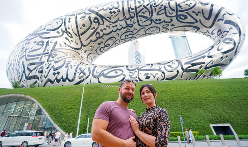 Creek, Souks and Blue Mosque Tour with Optional Frame Ticket in Dubai - A tour that links old Dubai and a modern landmark