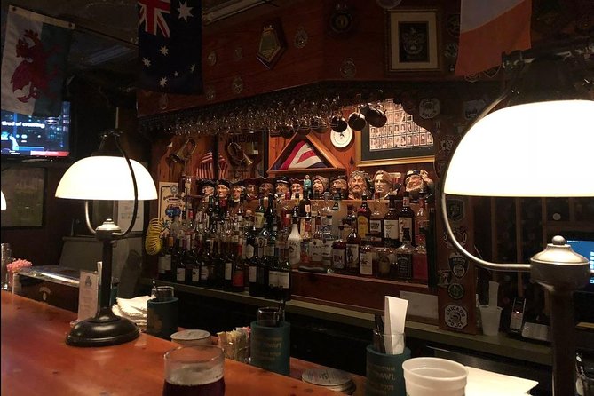 Creepy Crawl Night-Time Haunted Pub Walking Tour of Savannahs Historic District - Haunted Savannah Sites