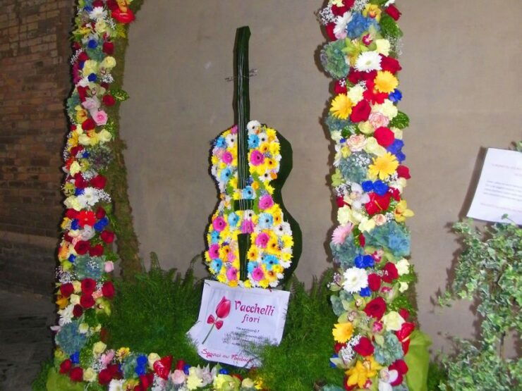 Cremona Private City Tour With Licensed Tour Guide - Good To Know