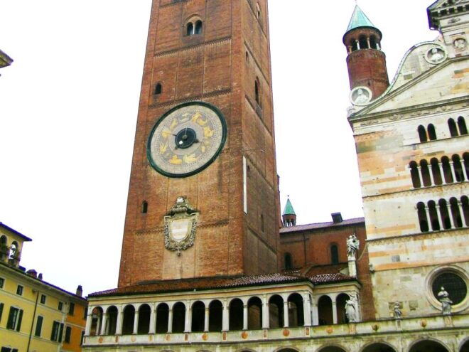 CREMONA Private Tour: Beautiful, Historic Close to Milan - Meeting Point