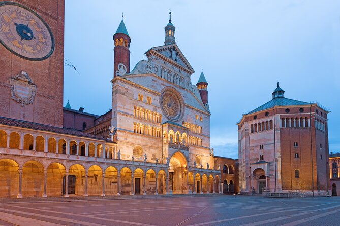 Cremona: Tour With Private Guide - Private Guide Benefits