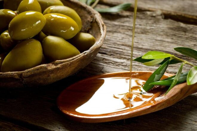 CRETAN HERITAGE: OLIVE OIL,HONEY,POTTERY,HISTORY - Delving Into Olive Oil Production