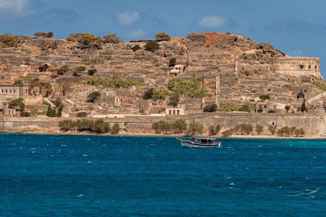 Crete: Agios Nikolaos, Plaka and Spinalonga Island Tour - Booking and Important Information