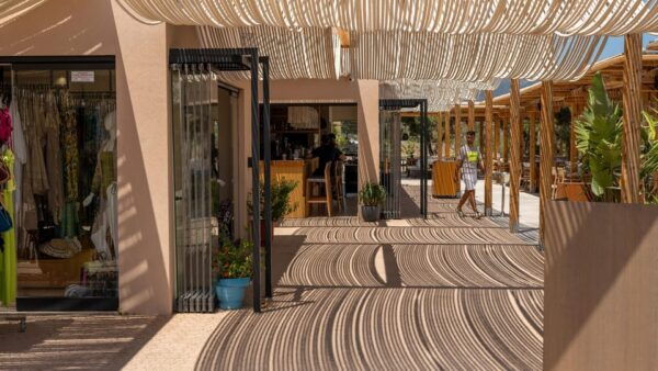 Crete: Full-Day Coach Trip to Voulisma Beach - Customer Reviews and Feedback
