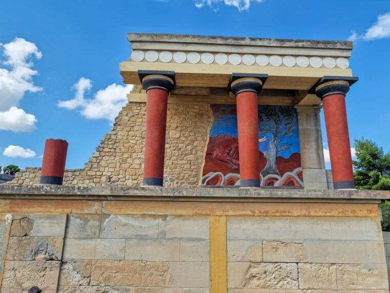 Crete: Knossos Palace and Archaeological Museum Tour - The Sum Up