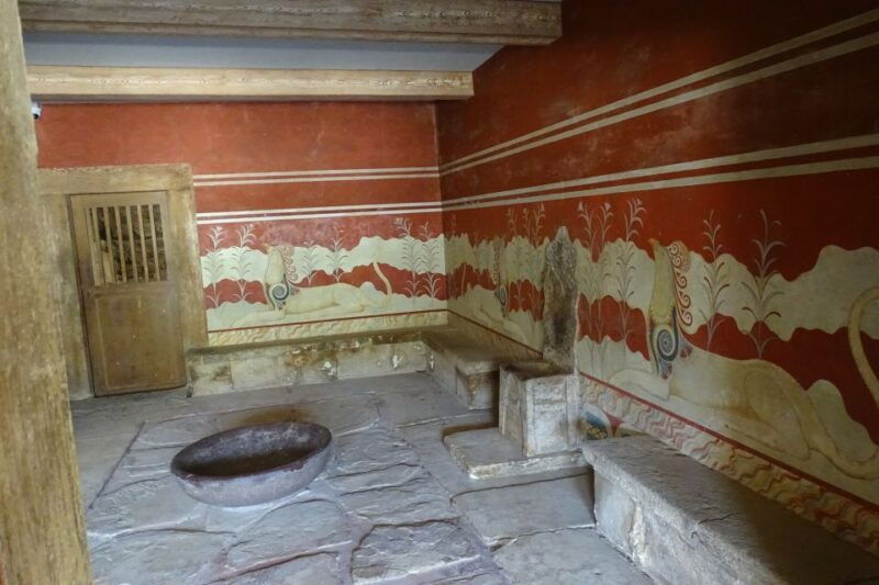 Crete: Knossos Palace, Zeus Cave & Oil Mill Private Tour - Good To Know