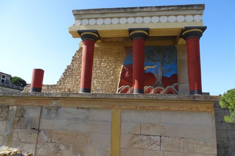 Crete: Knossos Palace, Zeus Cave & Oil Mill Private Tour - The Sum Up