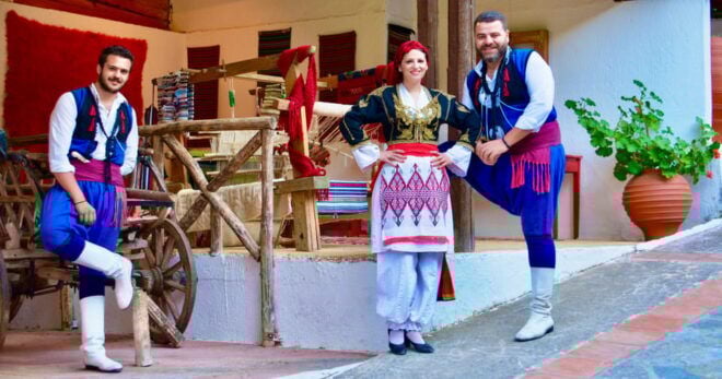 Crete: Traditional Cretan Night: Live Show and Dinner - Inclusions