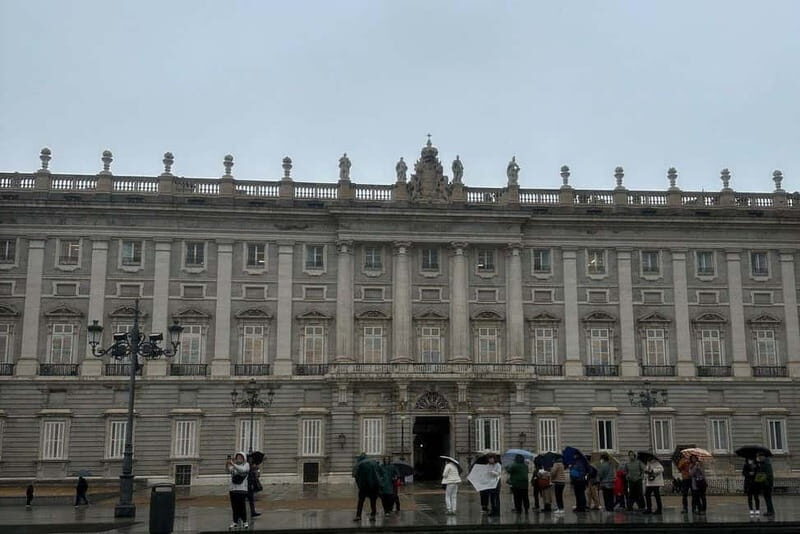 Crimes: the darkest side of Madrid - A Closer Look at Each Stop