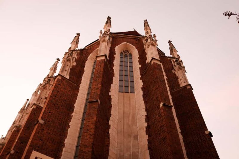 Criminal Kazimierz: In the Footsteps of the Krakow's Vampire - Is It Worth the Price?