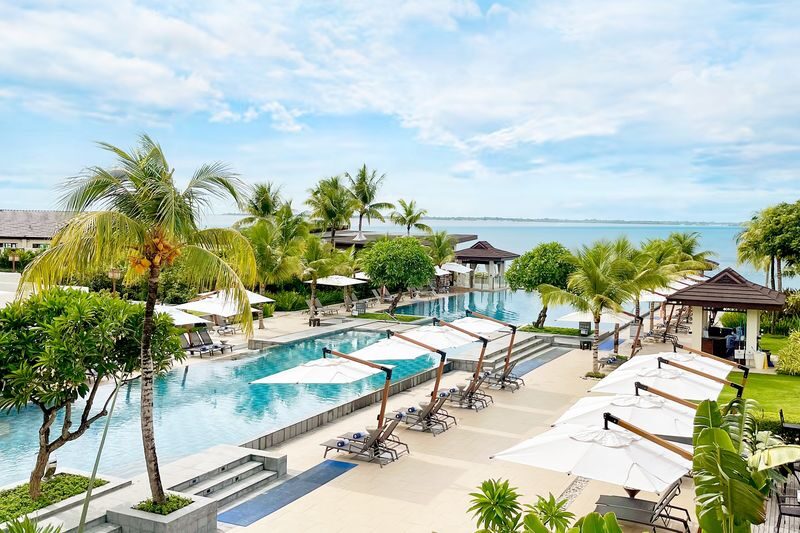 Crimson Resort and Spa Mactan Day Pass in Cebu - Saturday foam party: fun, with a timing caveat