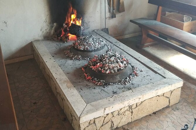 Croatian Traditional Cuisine: Peka Cooking Lesson - How to Book