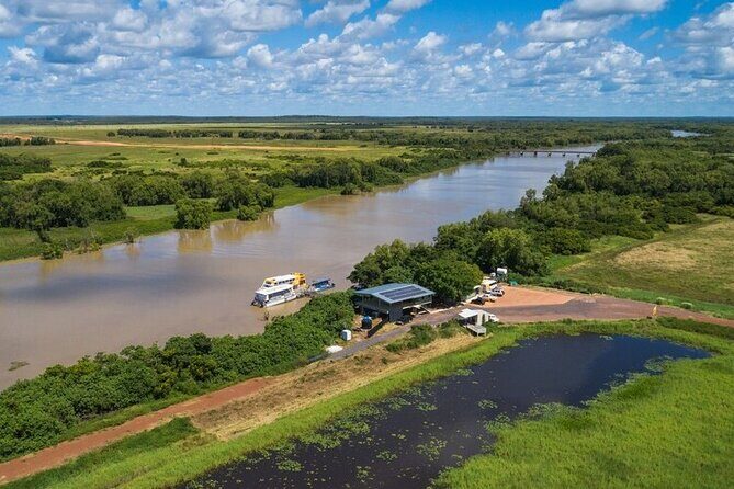 Crocodile Jumping Boat Cruise with Transfer from Darwin - An Honest Look at the Crocodile Jumping Boat Cruise from Darwin