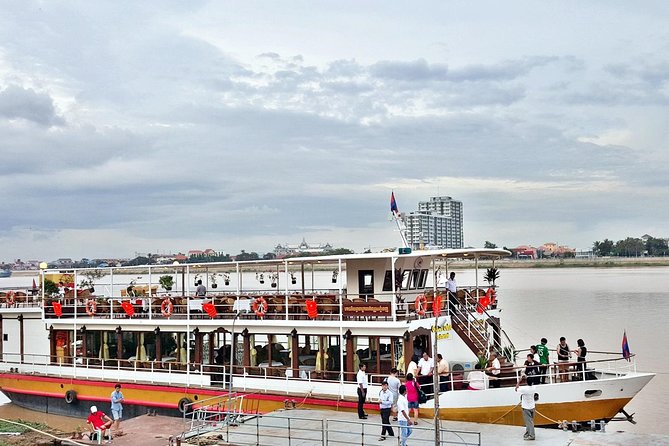 Cruise and Dine Along the Phnom Penh Skyline - Important Reminders