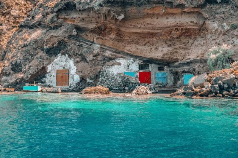 CRUISE AROUND SANTORINI IN STYLE AND SPEED - Good To Know