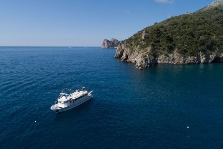 Cruise by Ship: Amalfi and Positano - Experience and Activities on Board