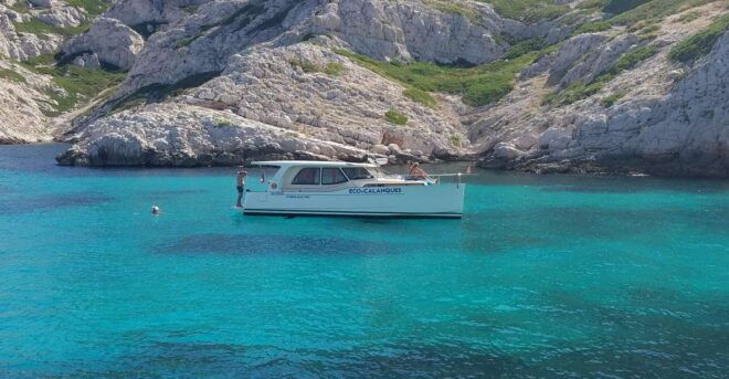 Cruise, Coffee and Diving in the Calanques of Frioul - Meeting Point