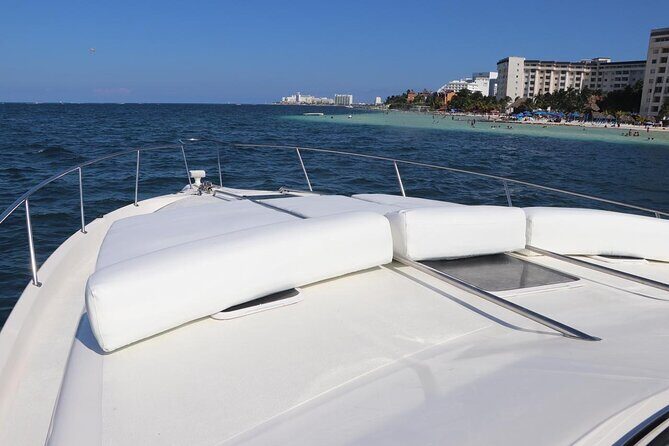 Cruise in Elegance: Luxury Yacht Rental in Cancun - What Past Guests Say