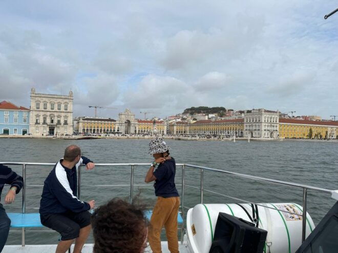 Cruise in Rio Tejo: Panoramic Views to Belém Free Drinks - Participant Selection and Date