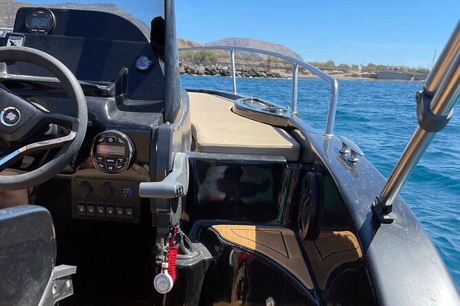 Cruise in Santorini in Luxury No License Required (Boat Diana) - What To Expect