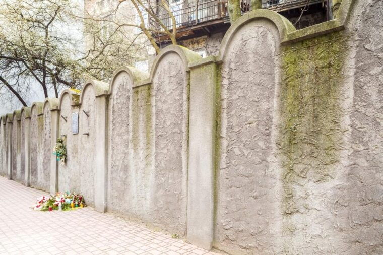 Cruise on the Krakow Vistula & Guided Tour in Former Ghetto - FAQ