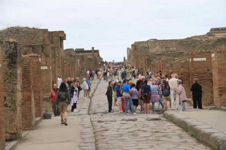 Cruise Ship: Guided Tour in Pompeii + Sorrento, Amalfi Coast - Tour Details